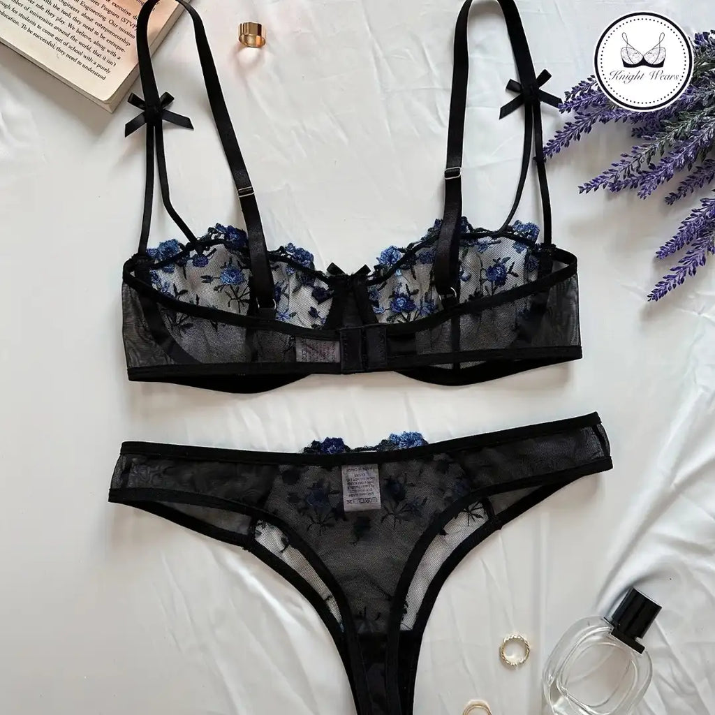 Floral mesh pushup set.